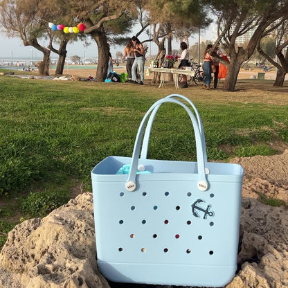 תיק הענק של מיקה